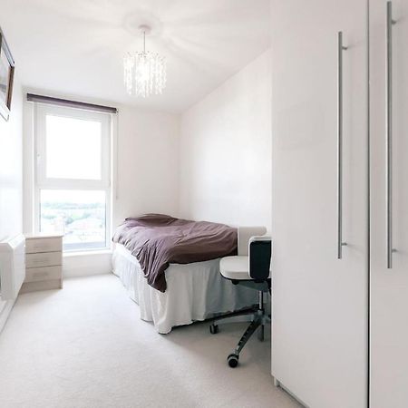 Chelsea / Imperial Wharf - Bright, Modern, Sunset View Apartment Londres Exterior foto